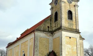 kostel svatého Petra a Pavla (Miroslav)